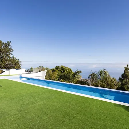 Home2book Stunning Loft Seaviews La Golosa