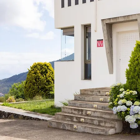 Home2book Stunning Loft Seaviews La Golosa Апартаменты