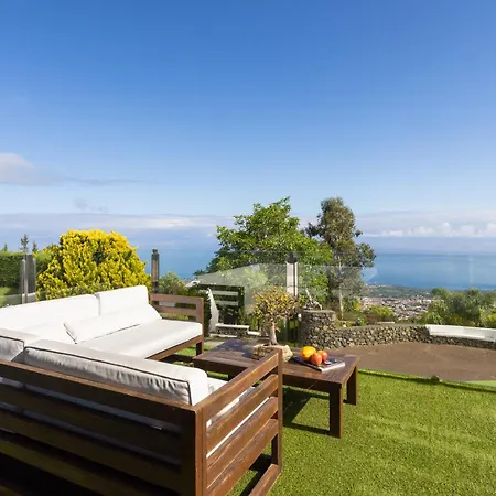 Home2book Stunning Loft Seaviews La Golosa Apartment *